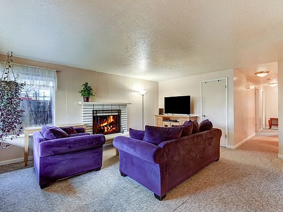 3rd image of 5806 East Dr