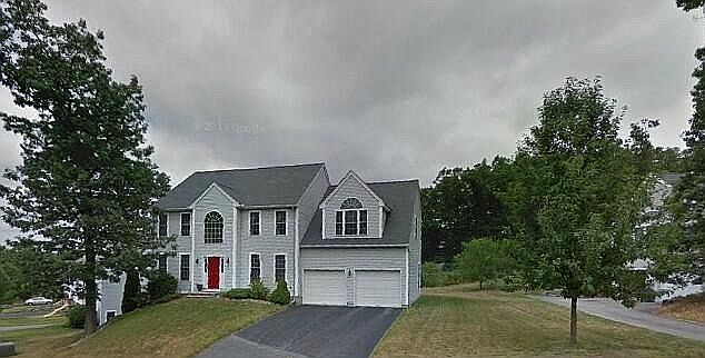 1st image of 6 Shannon Dr