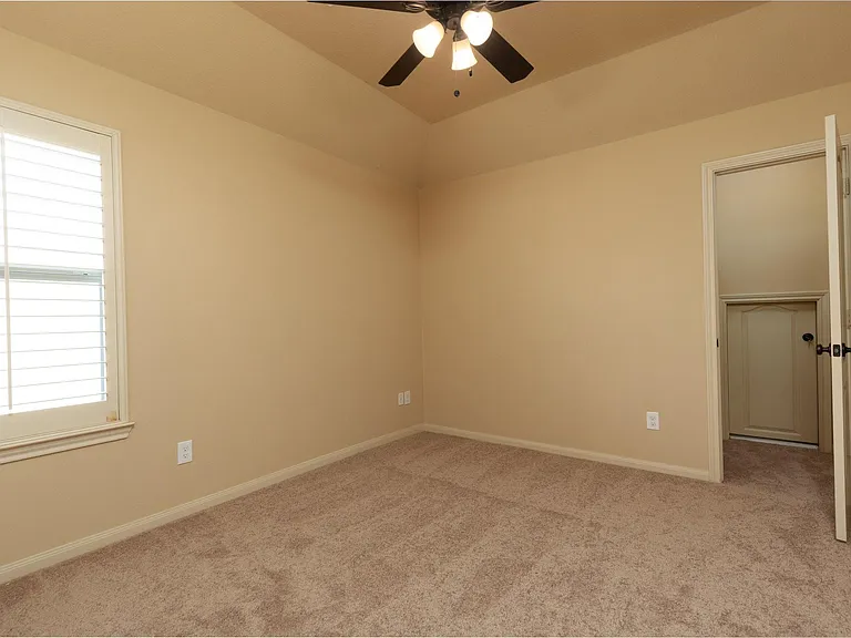 17303 Quiet Shores Dr — Photo 30