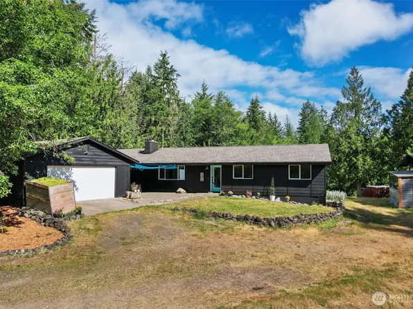 2958 NW Four Wheel Drive, Seabeck, WA 98380