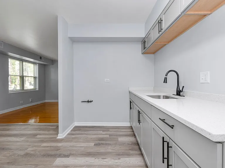 5338 S Kenneth Ave — Photo 8