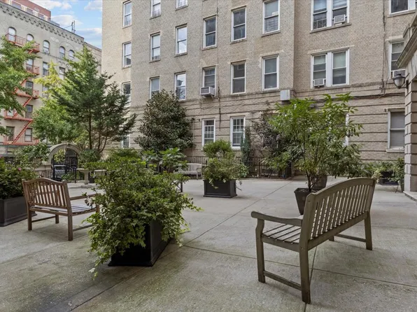 811 Walton Avenue image 15 of 15