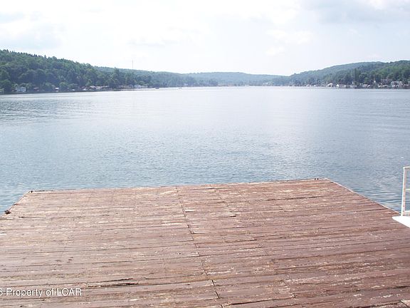 4th image of 1718 Lakeside Dr