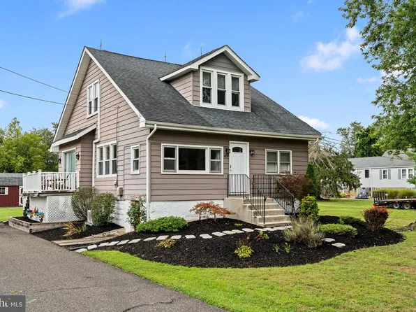 719 Old White Horse Pike, Atco, NJ 08004