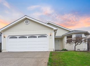 185 Independence Dr, Grants Pass, OR 97527