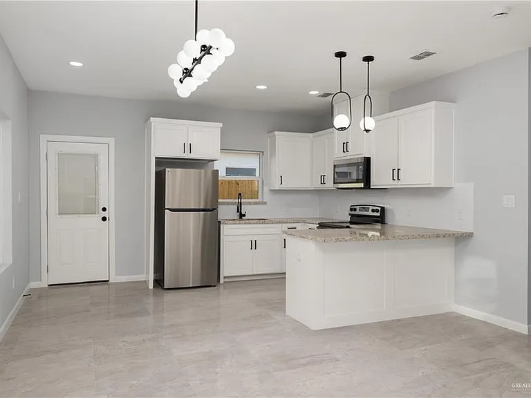 2608 W Bliss St #3 — Photo 5