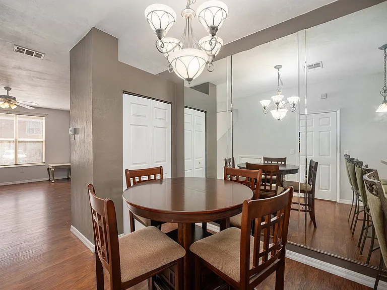 3910 SW 20th Ave #1403 — Photo 5