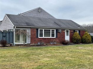 2 Old Farms Ln #2, New Milford, CT 06776