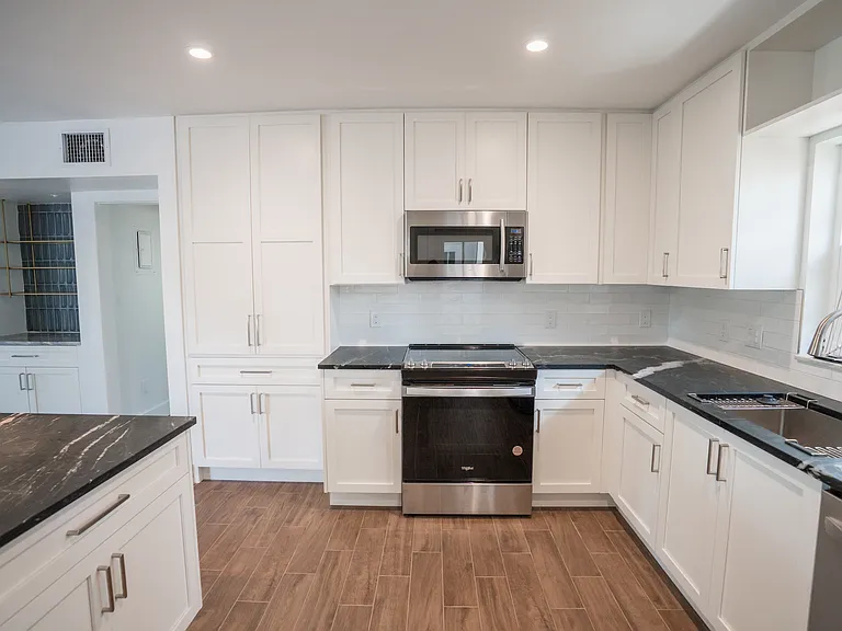 4819 W San Miguel St — Photo 96