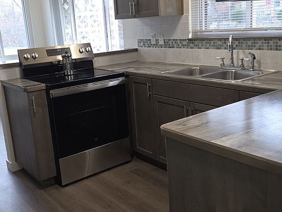 3rd image of 2118 S Roosevelt St #1