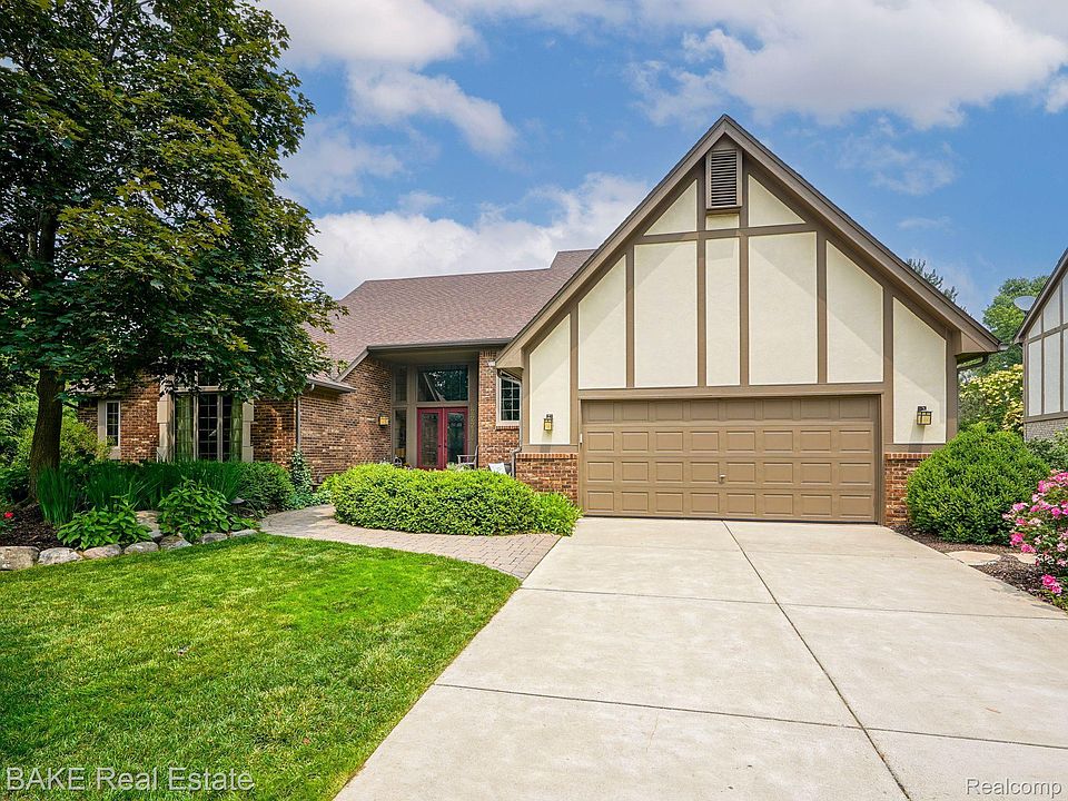 1st image of 22214 Antler Dr