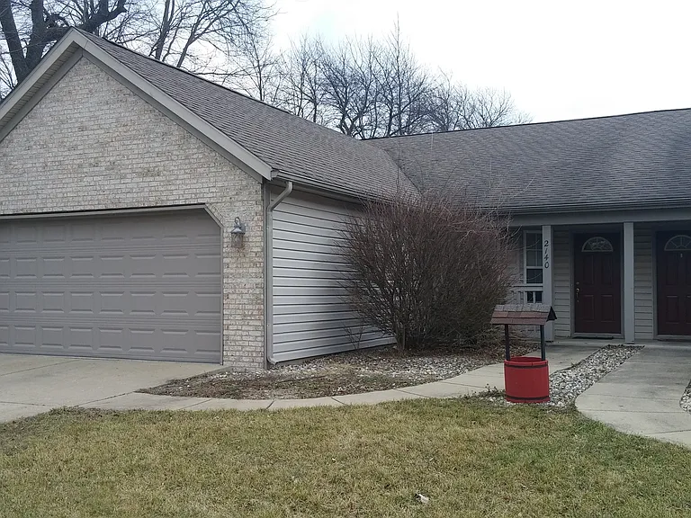 2144 Cliburn Rd — Photo 3