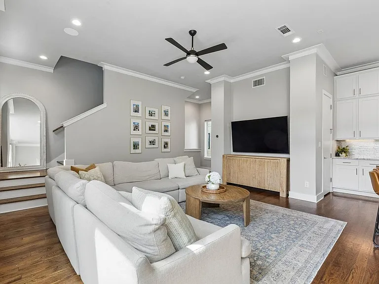4402 Lafayette St #B — Photo 7