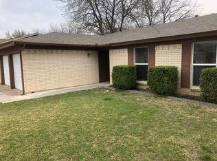 6400 Saramac Dr, Watauga, TX 76148