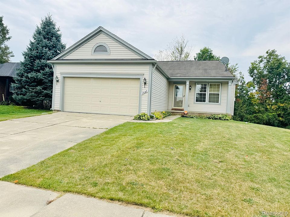 1st image of 1587 Stirling Lakes Dr