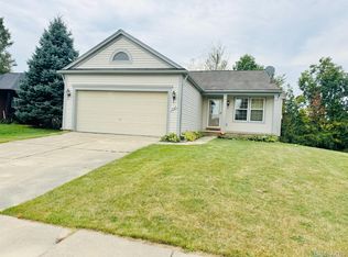1587 Stirling Lakes Dr, Pontiac, MI 48340