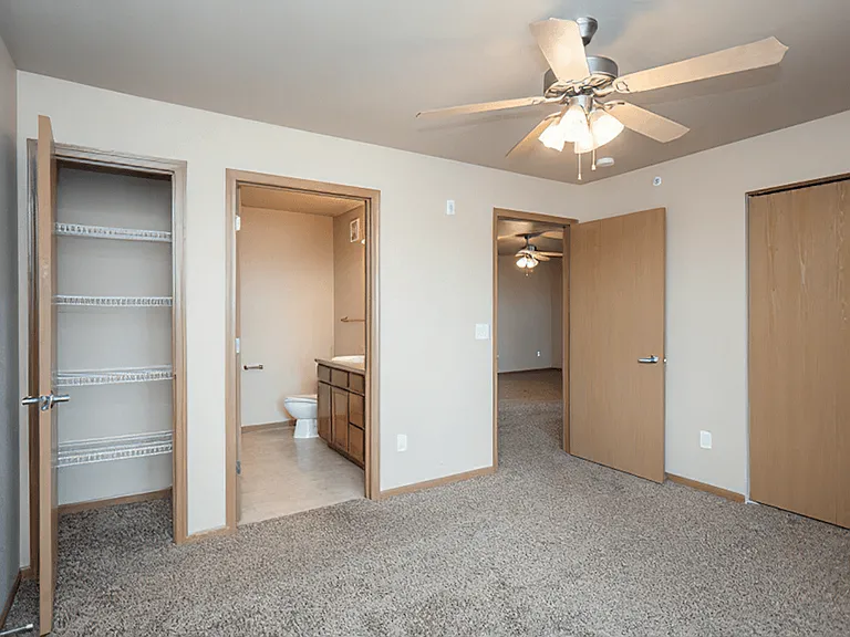 The Ridges Apartments — Photo 18
