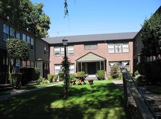 1627 SE Washington St, Portland, OR 97214