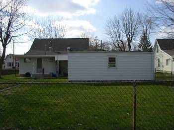 Building Photo 4