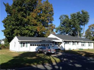 3 Holiday Ln, Enfield, CT 06082