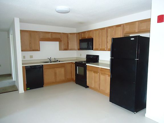 2nd image of 318 Maiden Ln #5389062