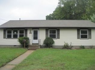 111 Bristol Ct, Hampton, VA 23666