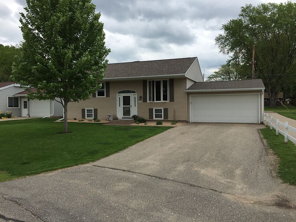 1st image of 1200 Shorewood Dr