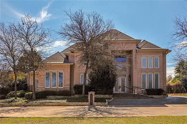 1st image of 1904 Wilder Ln