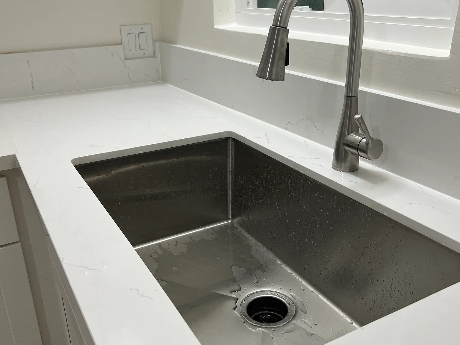2 bed, 800 sqft, $2,200 — Photo 4