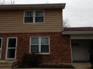 1238 Johnston Dr, Aurora, IL 60506