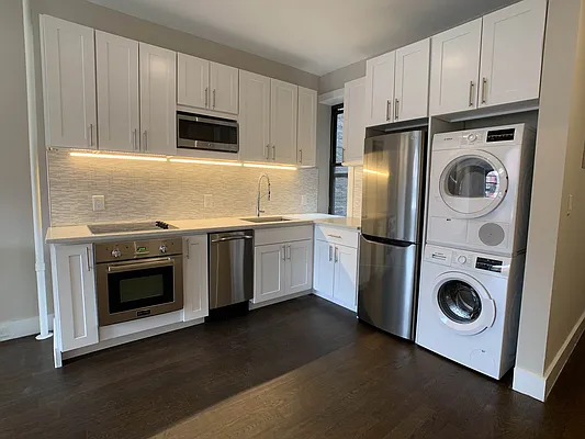 Rented by Tourma Realty LLC | media 7