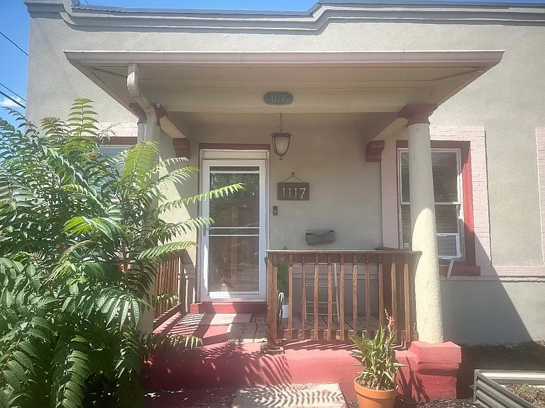 1117 W 13th Ave — Photo 19
