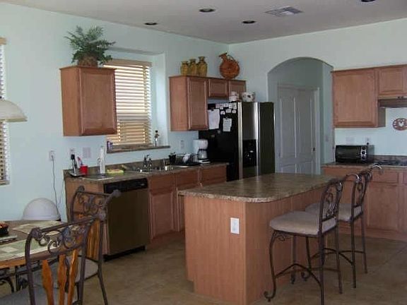 2nd image of 4615 W Magdalena Ln