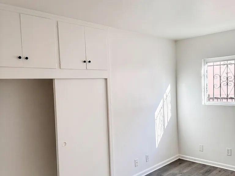 2672 S Redondo Blvd #3 — Photo 13