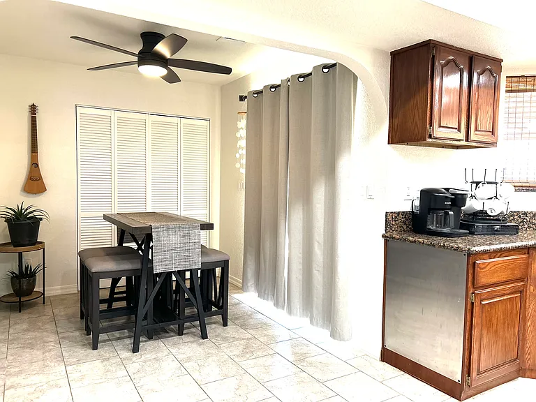 2887 Country Club Plz — Photo 13