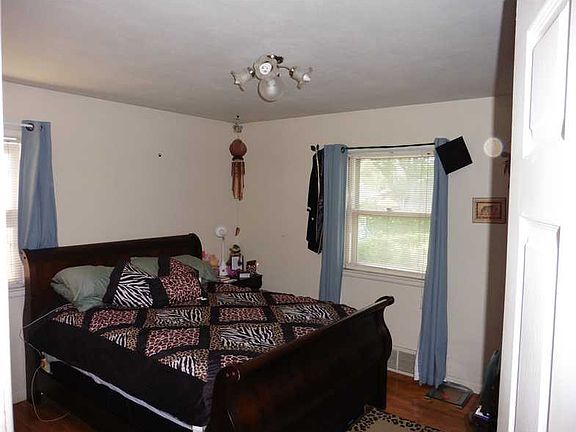 5th image of 5331 King Ave E