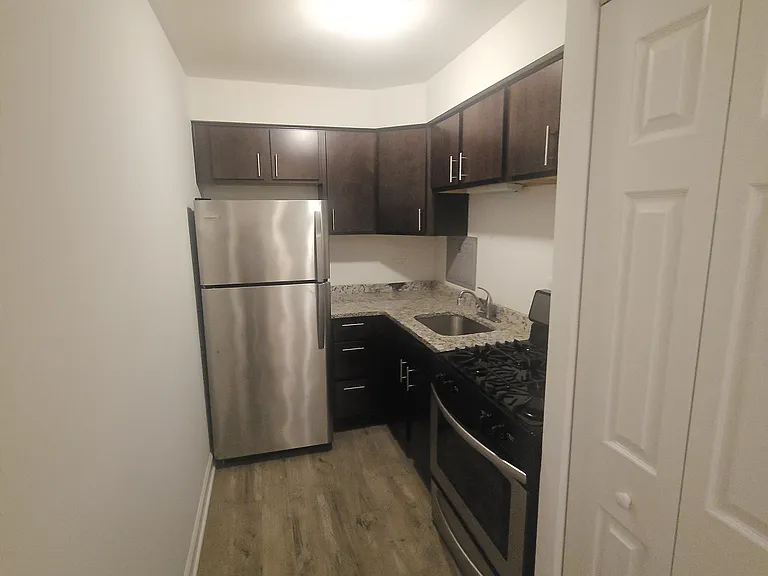 6211 N Kenmore Ave #507 — Photo 6
