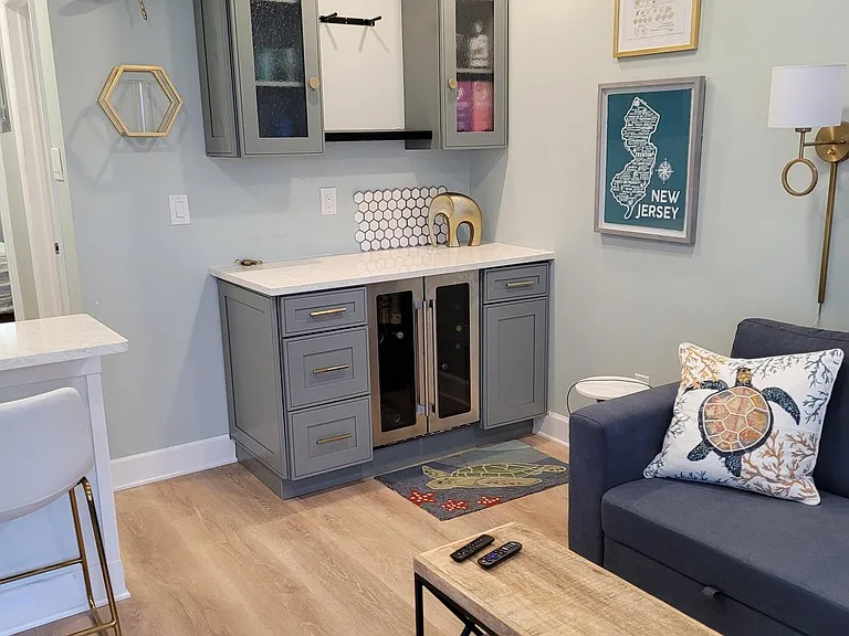 9401 Pacific Ave #8 — Photo 3
