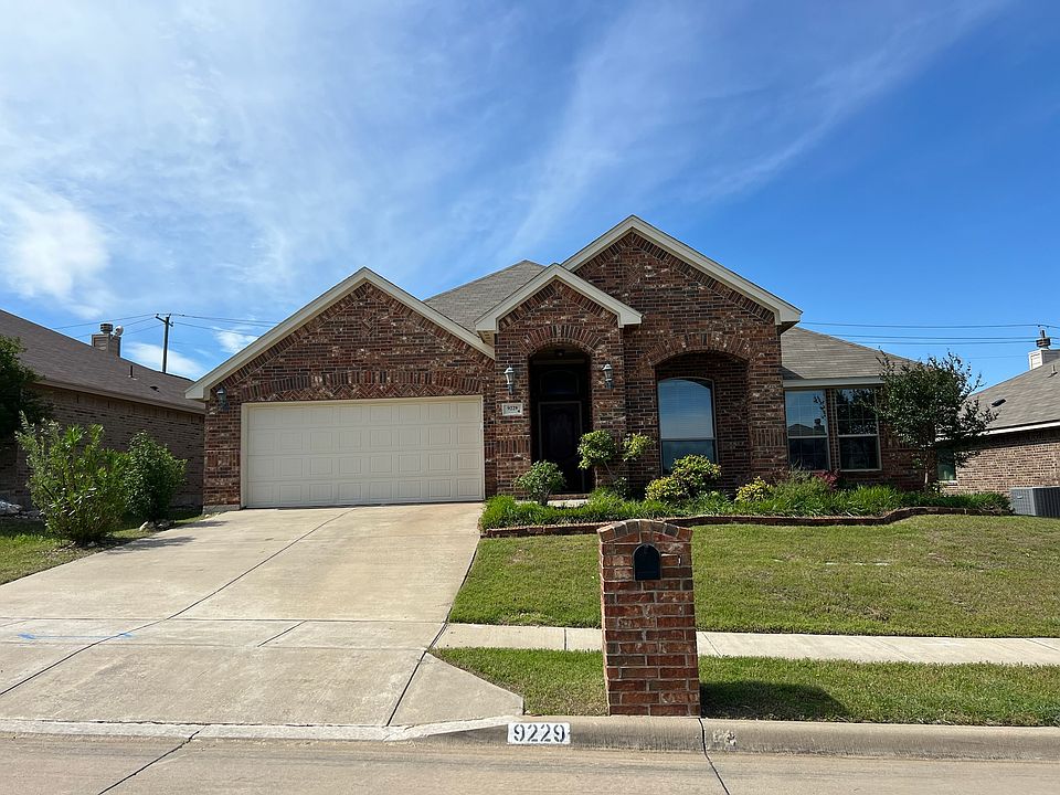 1st image of 9229 Hunters Ct