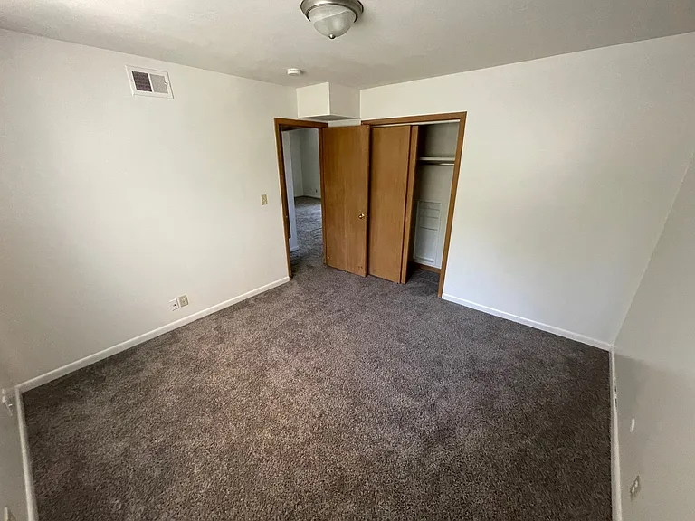 2445 E St — Photo 19