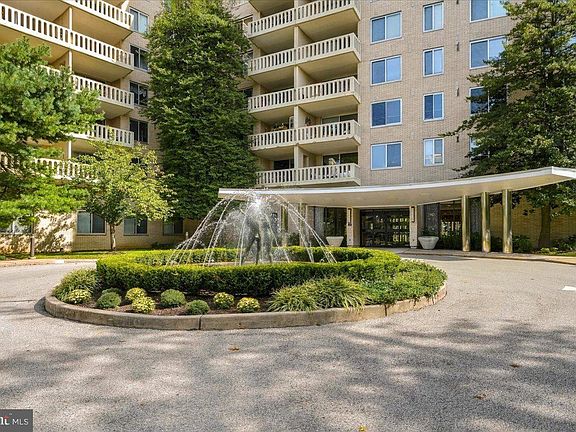 4th image of 191 Presidential Blvd Condo R-730-731