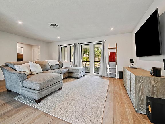4th image of 8301 Pine Tree Lane