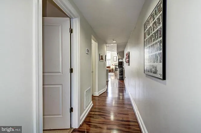 211 R St NE #A — Photo 18