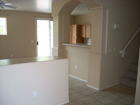 2nd image of 208 W Mountain Sage Dr