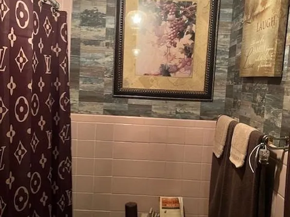 405 Maple Ave, Ewing, NJ 08618