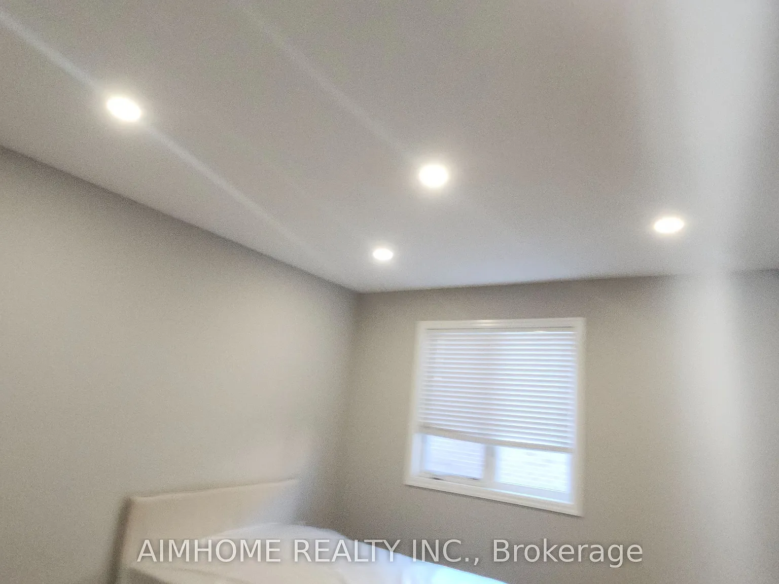 5 bed, $5,275 — Photo 4