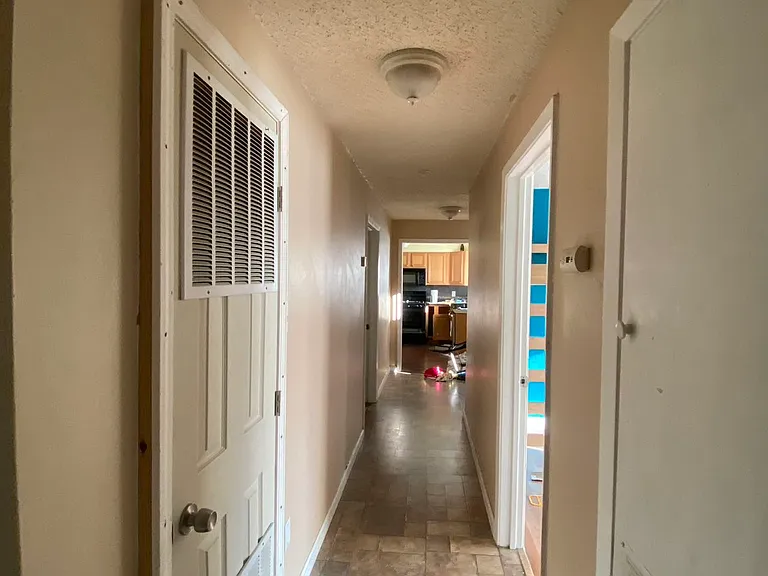 2316 Robin St — Photo 12