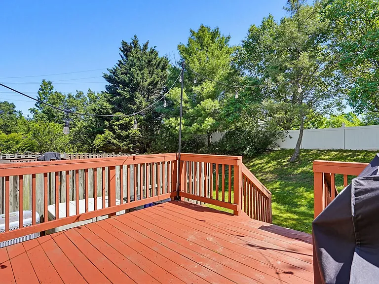 8000 Brightlight Pl — Photo 38