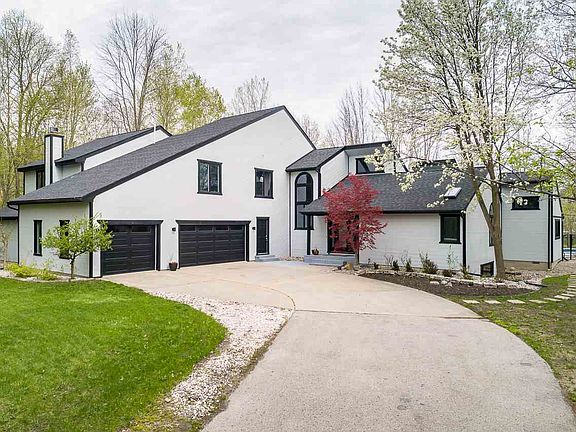 3rd image of 3653 E Oakbrook Ct