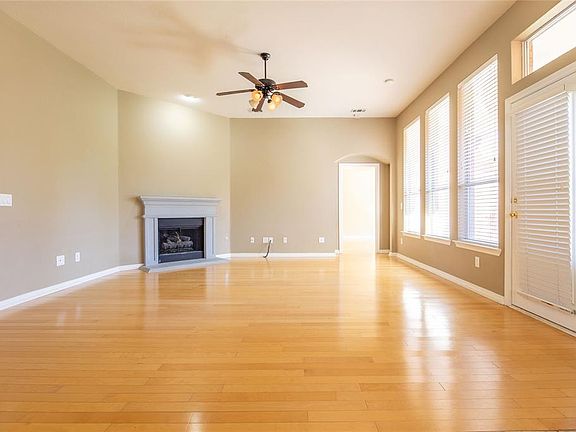 5th image of 4552 Oak Shores Dr
